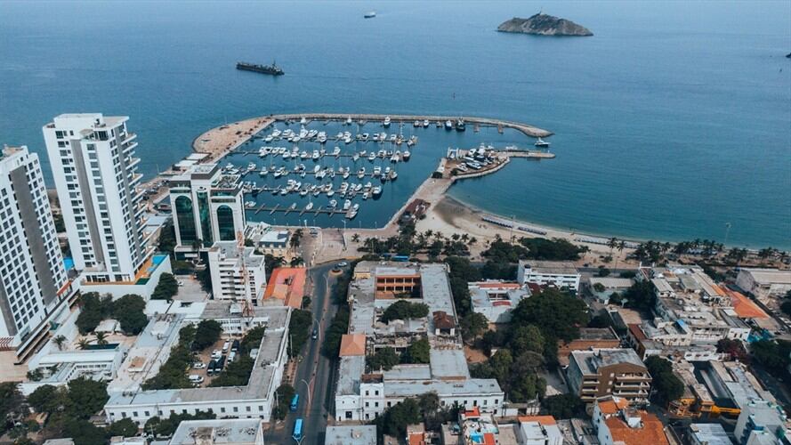 El Centro Histórico de Santa Marta, en Colombia, podría quedar bajo el agua en 2050, de acuerdo a Climate Central. Foto: Getty Images/ AscentXmedia