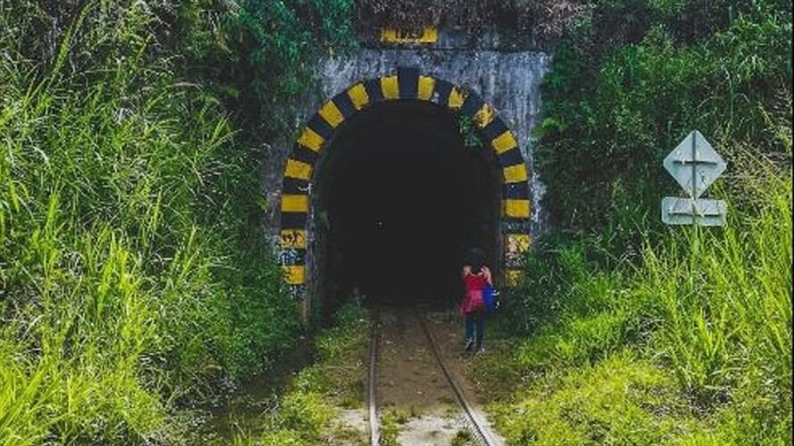 Un muerto y tres heridos en accidente en las obras del Túnel de la Quiebra en Antioquia. Foto: Google Maps