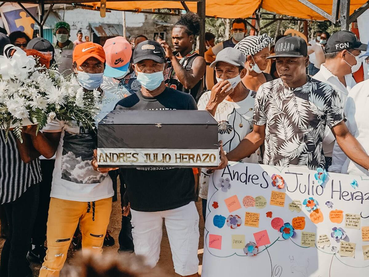 Entregan restos de hombre desaparecido hace casi 20 años por los paramilitares