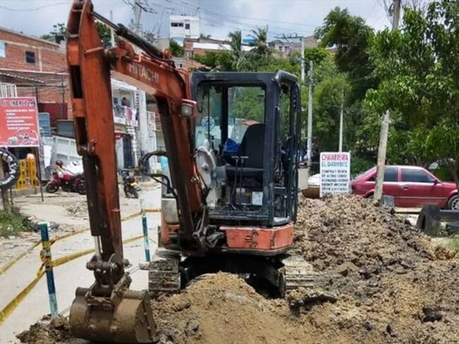 El daño se registró en la tubería que conduce el agua al tanque Colinas. Foto: Cortesía Aguas de Cartagena.