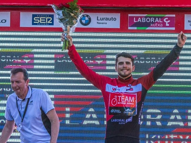 El ciclista colombiano Camilo Prieto es el nuevo líder de la Vuelta a Navarra. Foto: Cortesía