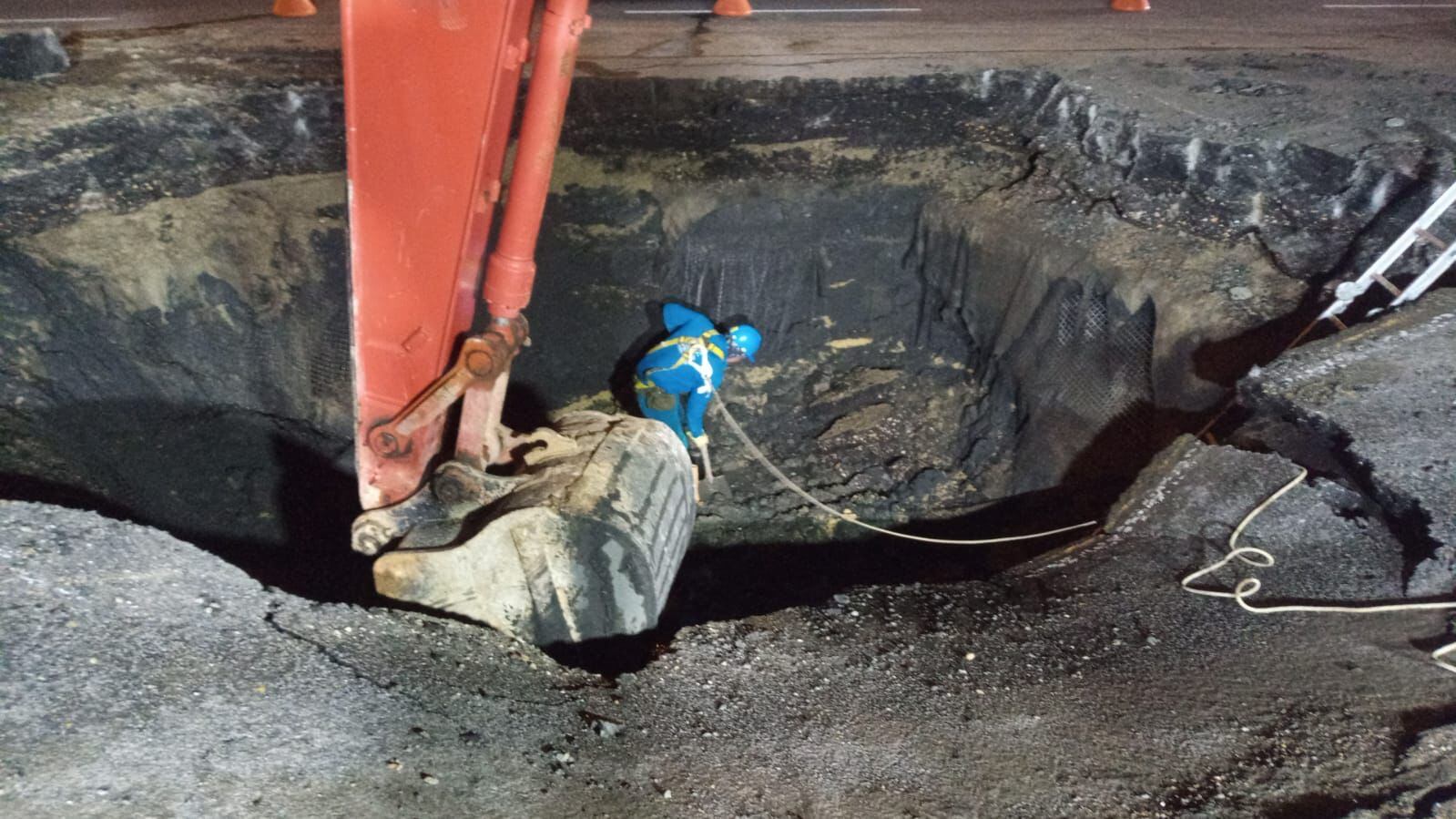 Ruptura de tubo en la Autonorte de Bogotá. Foto: Alcaldía de Bogotá