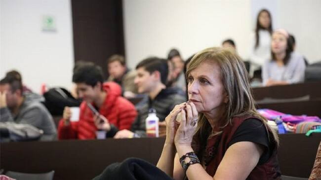Ángela María Robledo . Foto: Tomada de http://www.angelarobledo.com/