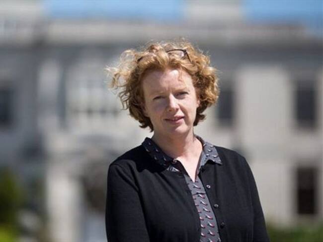 Suzanne O'Sullivan empezó a interesarse por las enfermedades psicosomáticas cuando descubrió que detrás de los síntomas muchos de sus pacientes no había ninguna causa física.. Foto: BBC Mundo