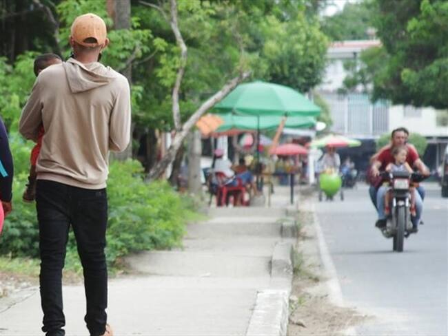Fue decretada la calamidad pública en el departamento de Arauca tras la masiva llegada de migrantes venezolanos y connacionales a la región . Foto: Agencia EFE / JEBRAIL MOSQUERA
