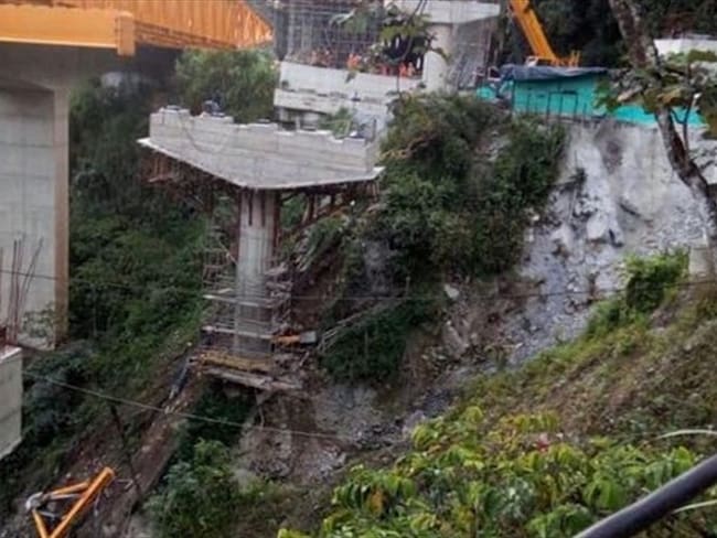 Concluye recuperación de los 5 cuerpos de trabajadores tras colapso de Puente La Pala. Foto: Cortesía William Valencia