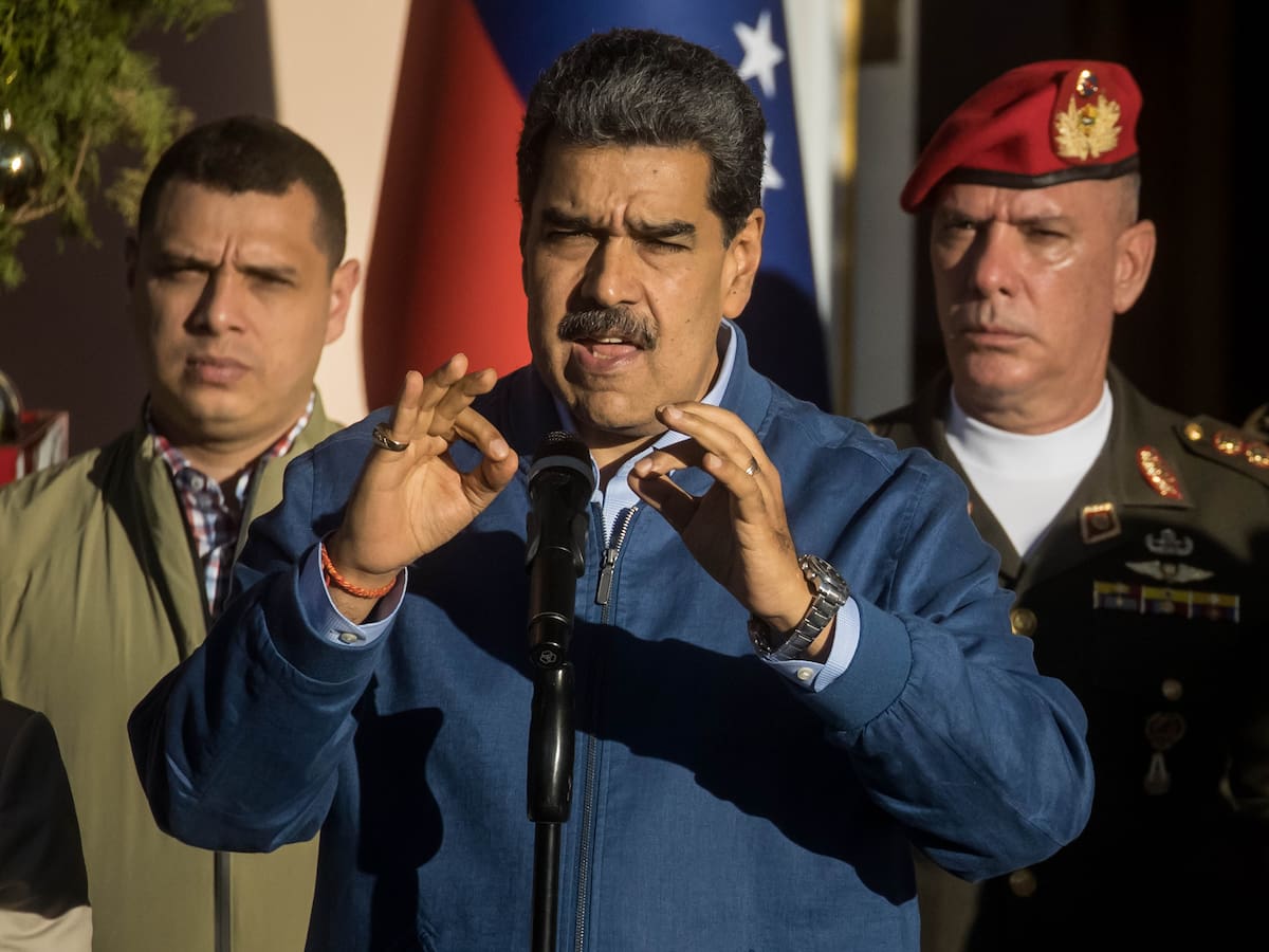 Maduro ordena replegar a “parte de los medios aeronavales” ante retirada de buque inglés