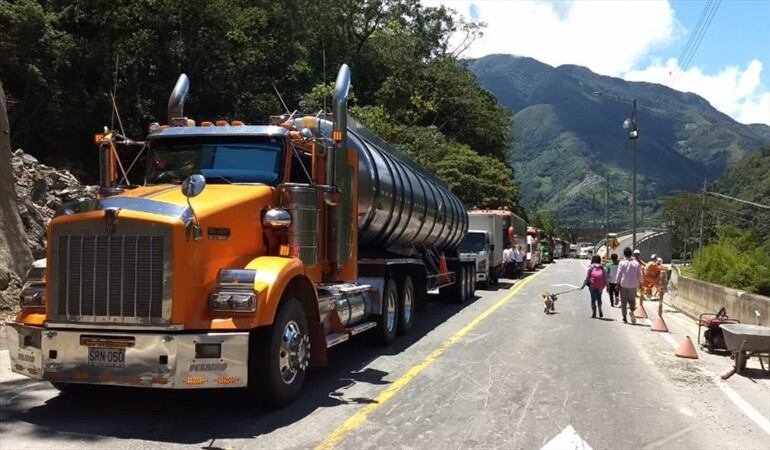 Otra vez en problemas la vía alterna al Llano. Foto: Cortesía