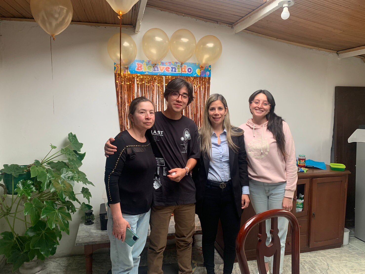 Santiago Márquez y su familia. Foto: Twitter Gustavo Petro.