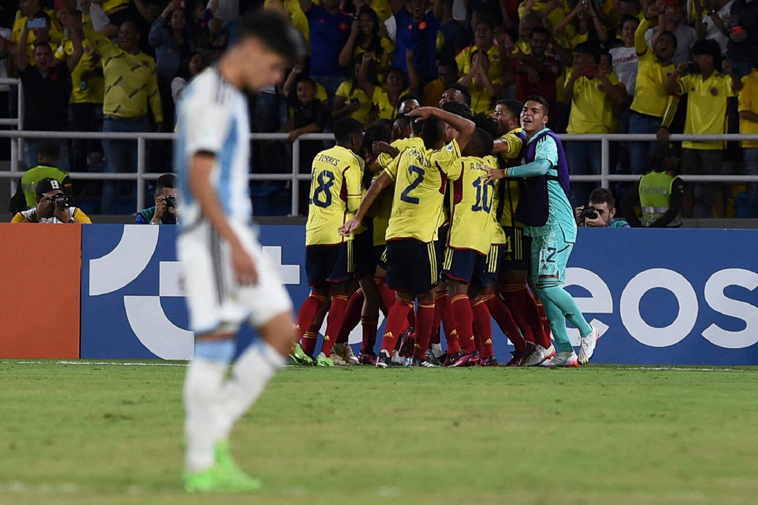 Selección Colombia ante Argentina en el Sudamericano Sub-20. (Photo by JOAQUIN SARMIENTO/AFP via Getty Images)