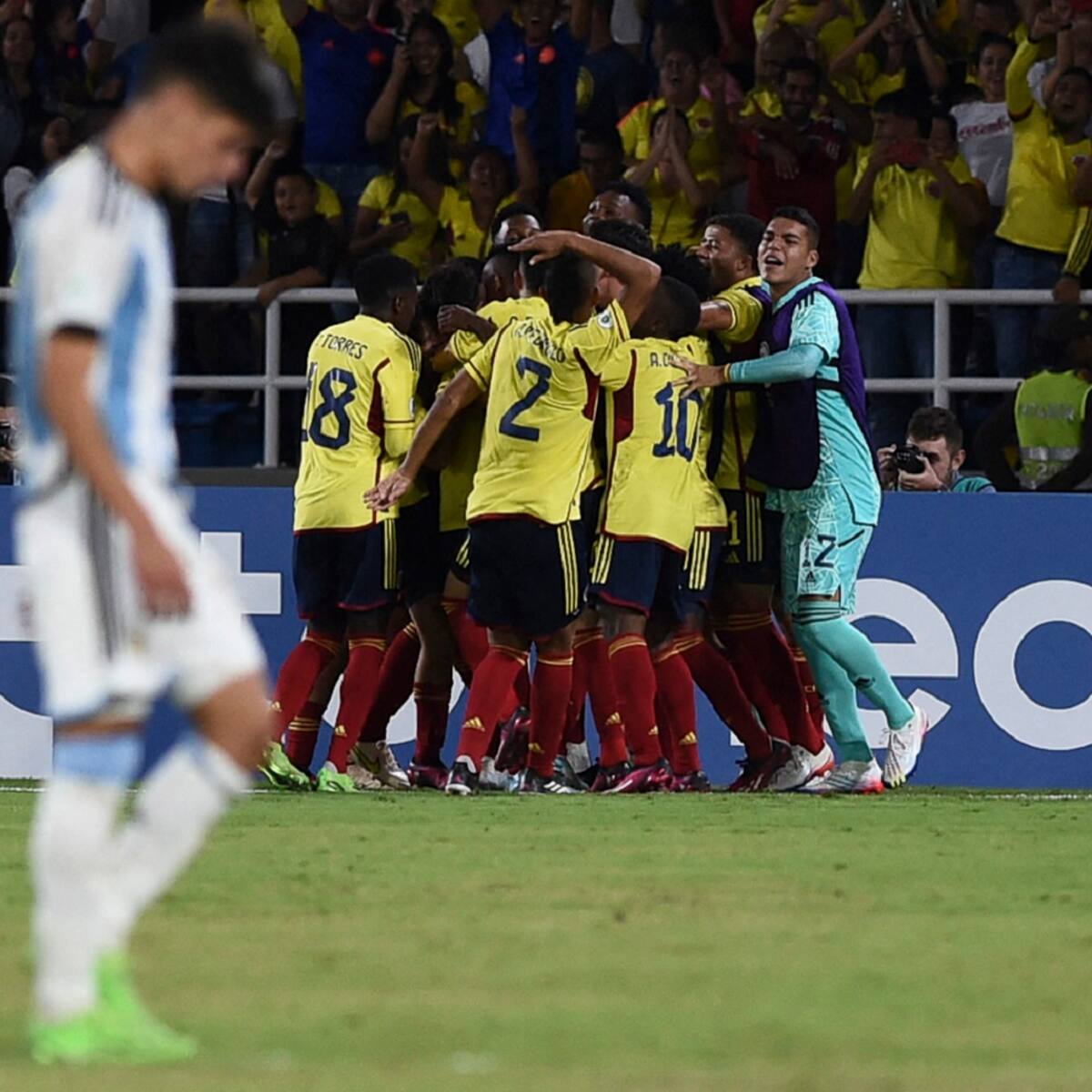 “Juegan en el Deportivo Pablo Escobar”: periodista argentino sobre Colombia Sub-20
