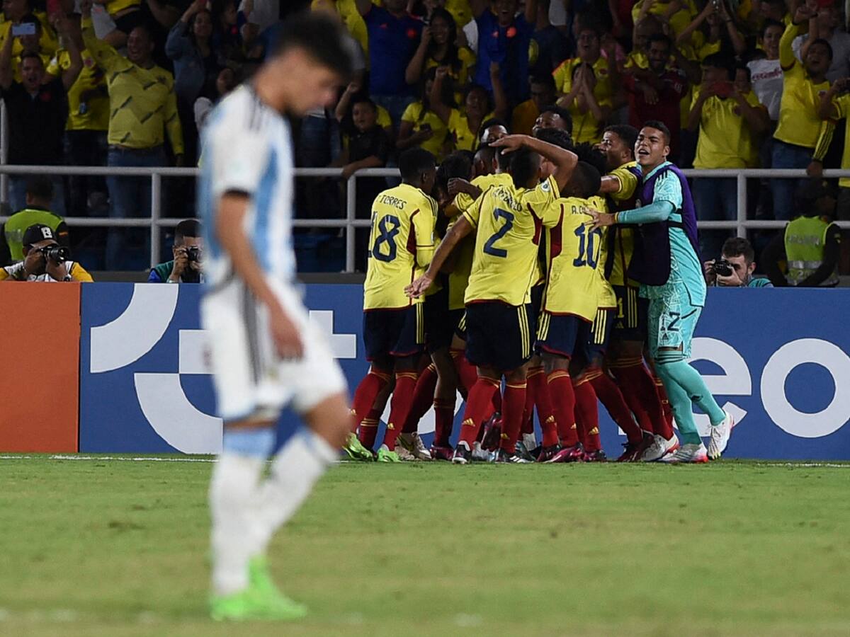 “Juegan en el Deportivo Pablo Escobar”: periodista argentino sobre Colombia Sub-20