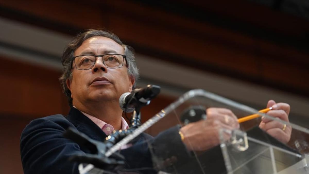 Colombia fue víctima de ciberataque por guerras entre empresas privadas: Petro