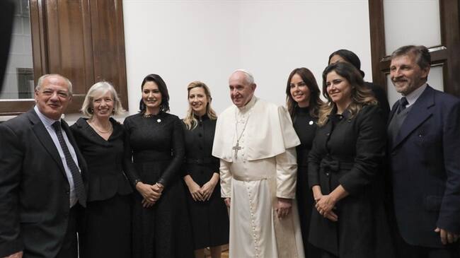 La Primera Dama, María Juliana Ruiz, se reunió con el Papa Francisco en el marco de la inauguración de la nueva sede de la fundación Scholas Occurrentes.. Foto: Presidencia