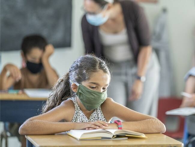 ¿Cómo ha sido el regreso a clases en Francia, Londres y España?