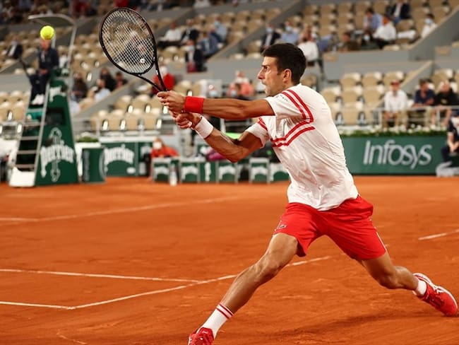 Tenista Novak Djokovic en la semifinal del Roland Garros ante Rafael Nadal. Foto: Julian Finney/Getty Images