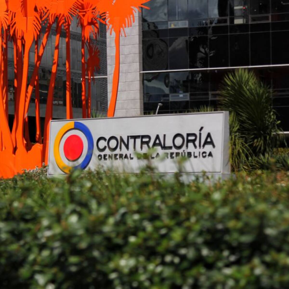 Empieza el revolcón en la Contraloría tras llegada de Carlos Rodríguez