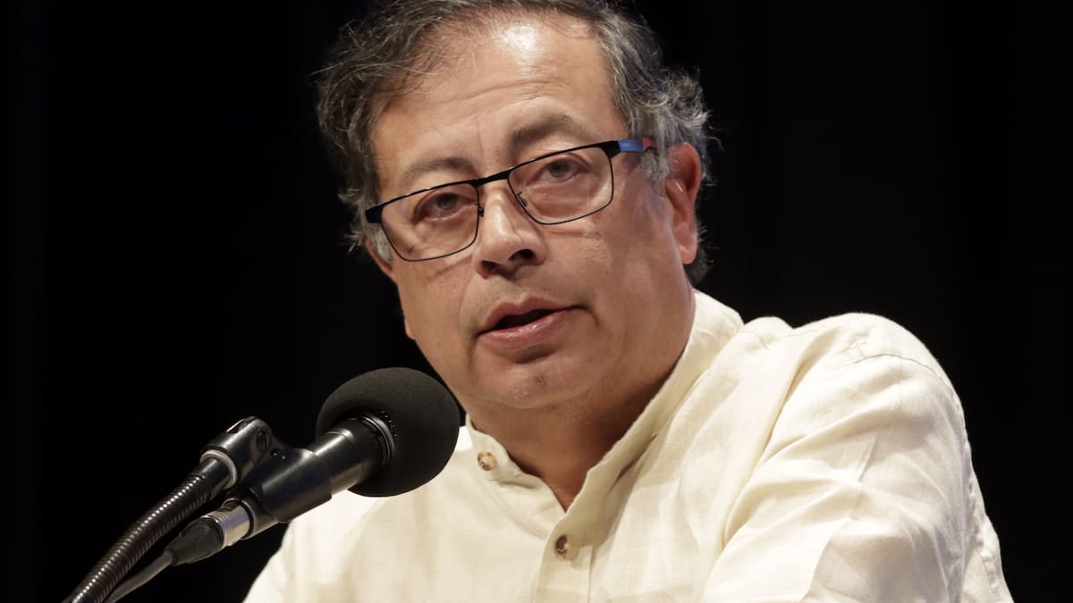 Sector de Alianza Verde reclama a Petro por no incluirlos en tinto de reforma a la salud