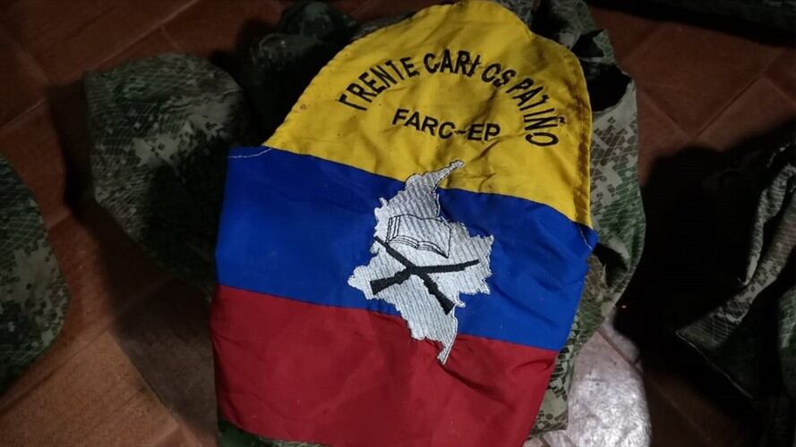 Los sujetos que se hurtaron el vehículo tenían insignias de las Farc, según testigos. Foto: Colprensa - Archivo