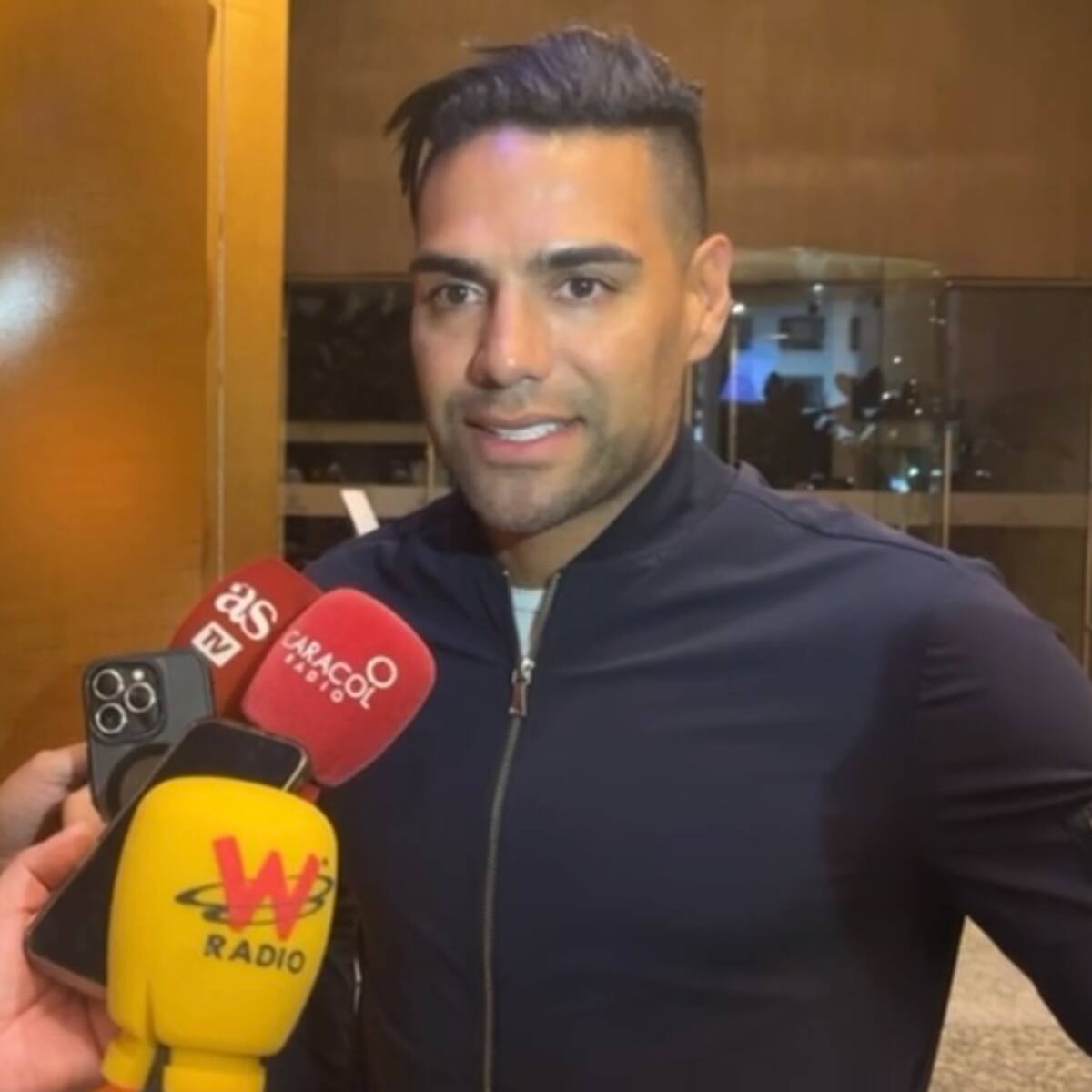 Espero disfrutar cada momento con la camiseta de Millonarios: Falcao a su llegada a Bogotá
