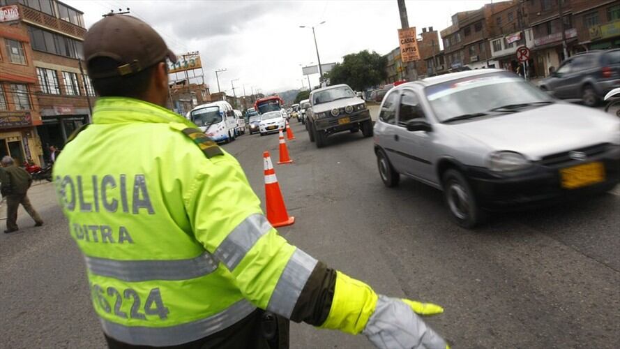Más de 17 mil comparendos se impusieron durante este fin de semana en el país. Foto: Colprensa