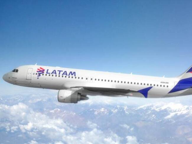 Latam, inconforme con proceso de unión de Avianca y Viva como tercera interesada