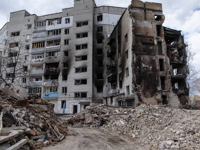 BORODYANKA, UKRAINE - 2022/04/12: Destroyed residential buildings seen in Borodyanka, Kyiv Oblast. The city of Borodyanka was destroyed by intense shelling by Russian forces. Ukraine's President Volodymyr Zelensky has warned that the situation in the town of Borodyanka, about 15 miles from Bucha, was "significantly more dreadful" than Bucha where there were high profile massacres of civilians. (Photo by Alex Chan Tsz Yuk/SOPA Images/LightRocket via Getty Images)