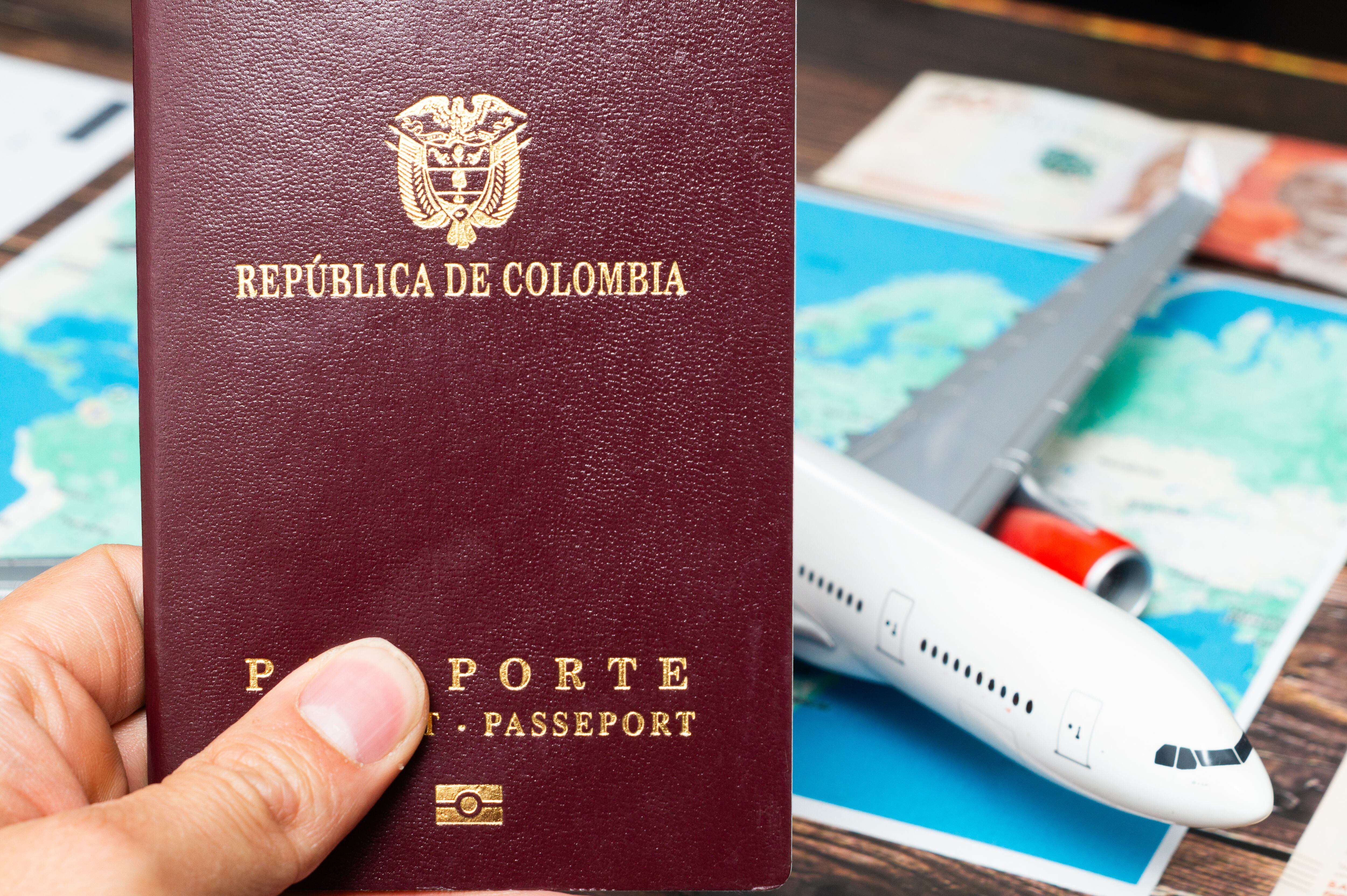 Pasaporte colombiano 2025. Imagen vía Getty Images