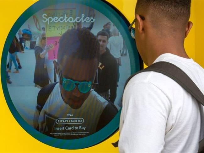 Snap presentó sus nuevas gafas de sol con capacidad de grabar video en 3D.. Foto: Getty Images