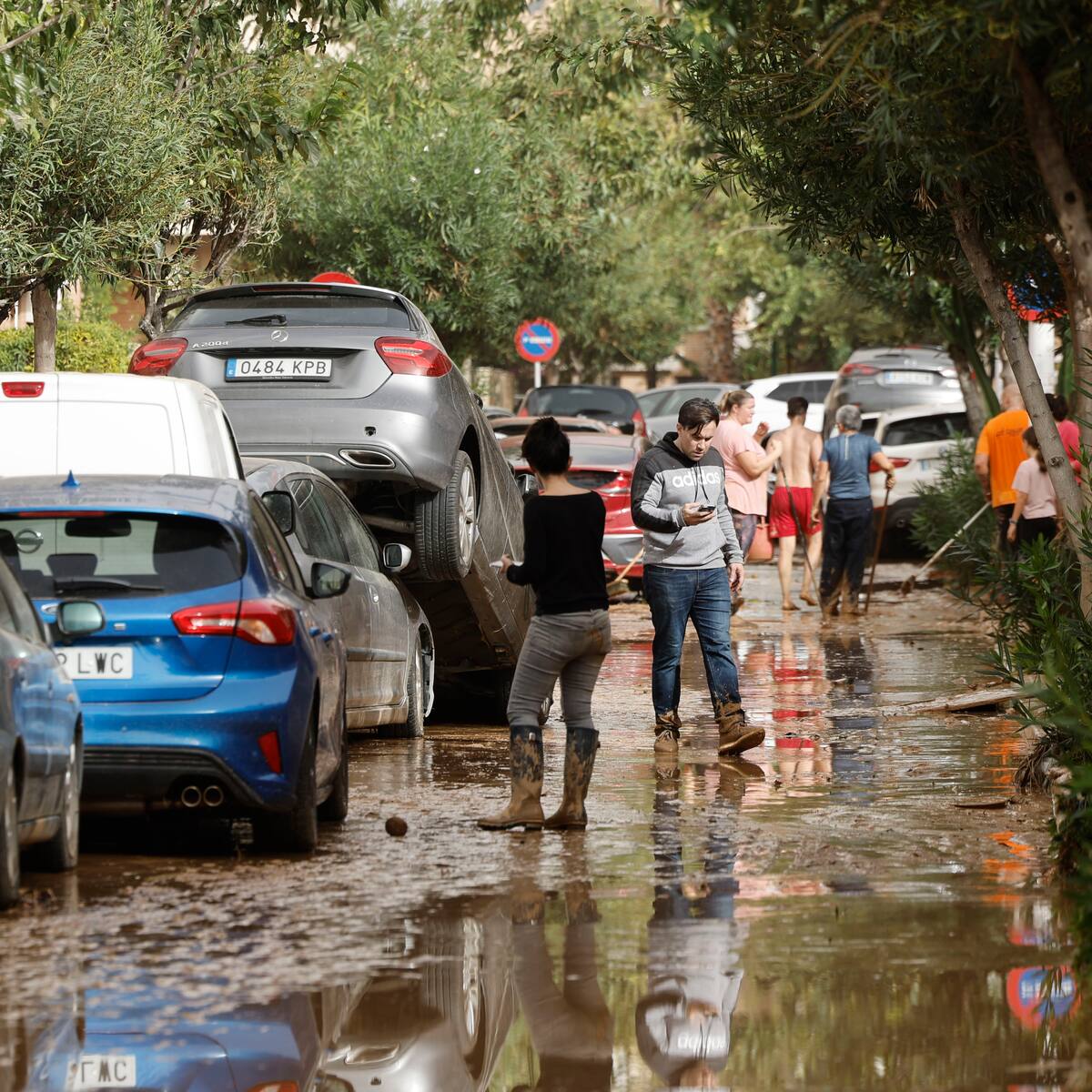 Aumentó a 62 la cifra de muertos en Valencia, España tras fuertes inundaciones