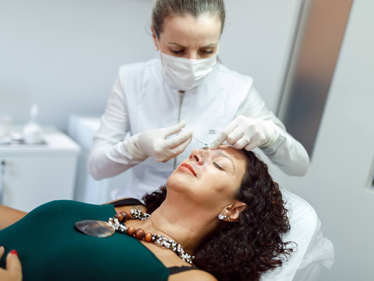 ¿Cuáles son los riesgos de los procesos estéticos en el rostro? Especialista explicó