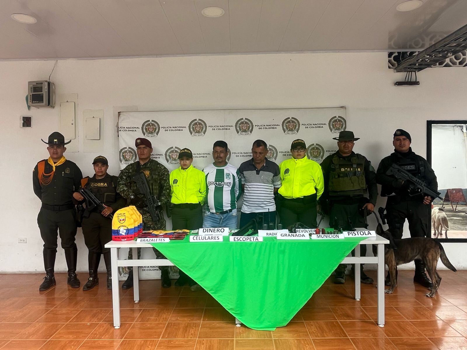 Capturados alias ‘El Negro’ y alias ‘Avilés’. Foto: cortesía