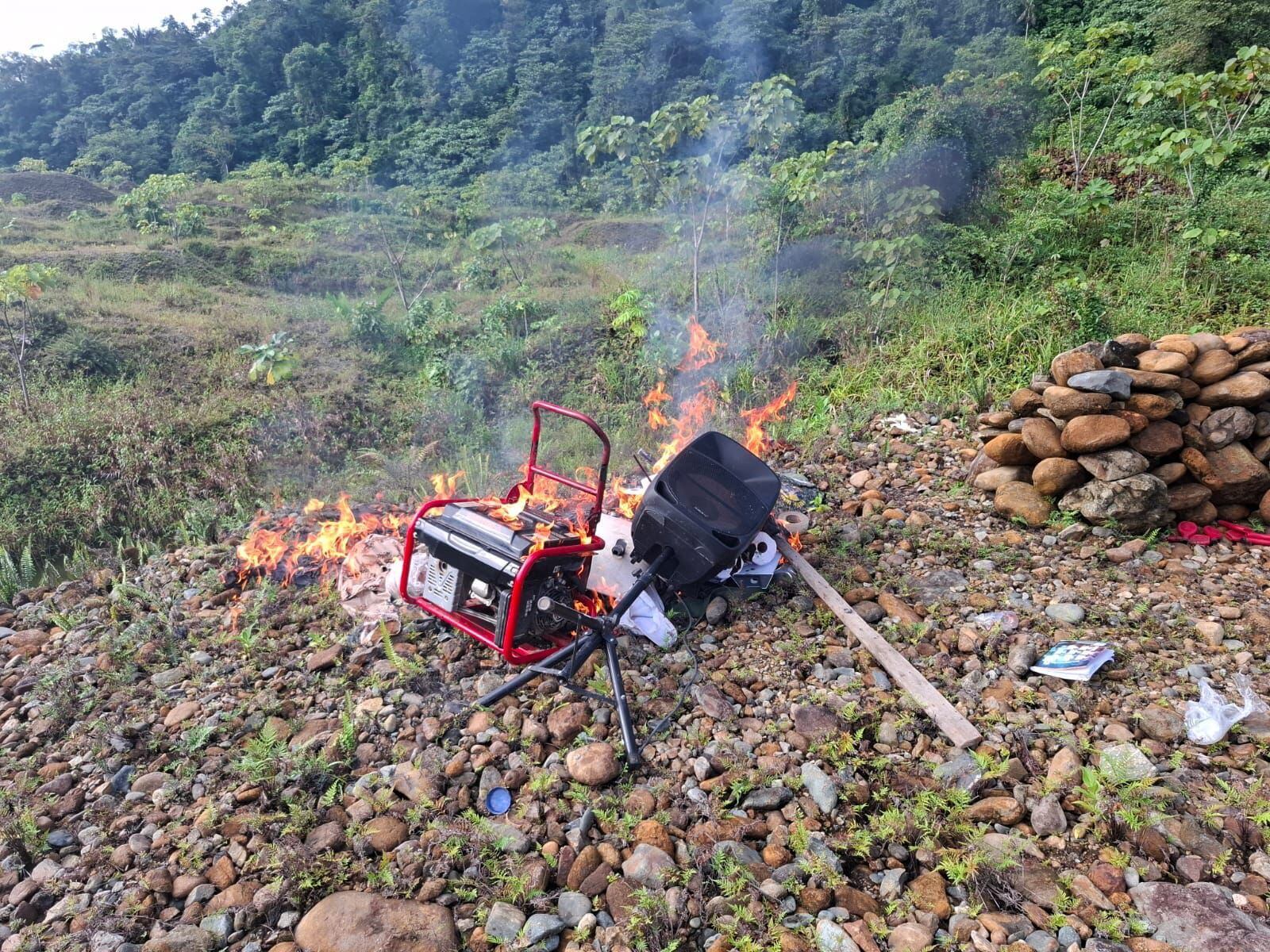 Ejército desmantela zona campamentaria perteneciente a las Estructuras de alias 'Iván Mordisco'. Foto: Suministrada