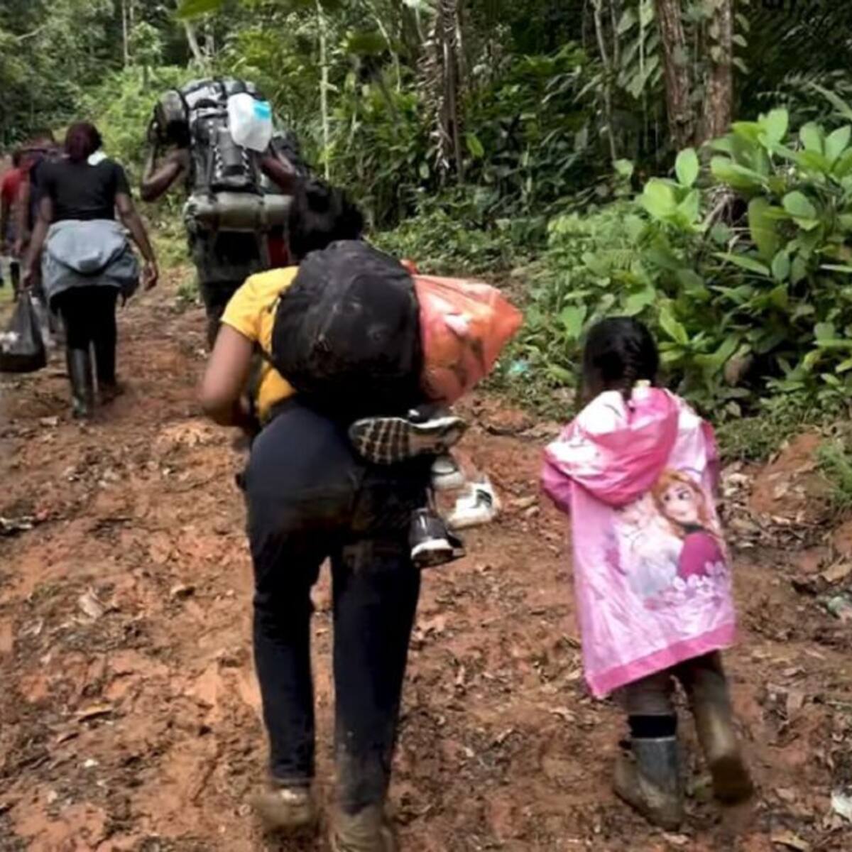 Alertan que sólo en agosto 24.000 migrantes irregulares pasaron por Acandí