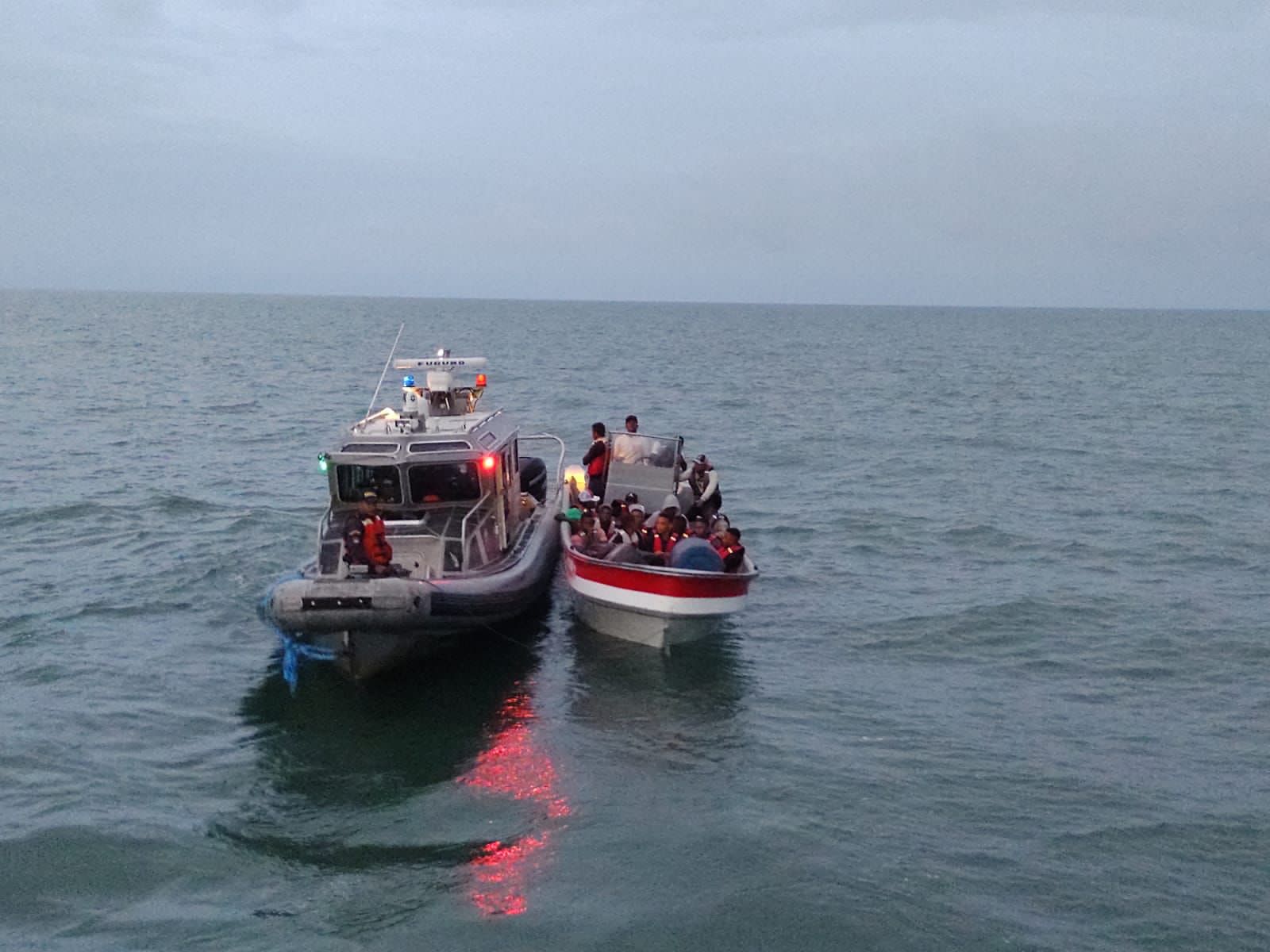 La embarcación implicada no tenía autorización para zarpar debido a serias fallas mecánicas. Crédito: Armada Nacional.