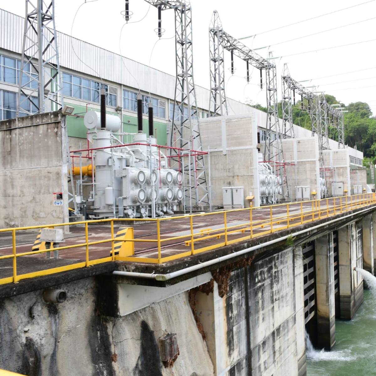 Caso Hidro Urrá: MinHacienda pidió a Fiscalía ampliar investigación sobre EMEC S.A.S.