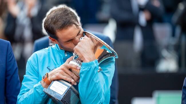 Después de barrer a Djokovic en el primer set, Nadal pudo cerrar el encuentro en dos sets. Foto: Getty Images