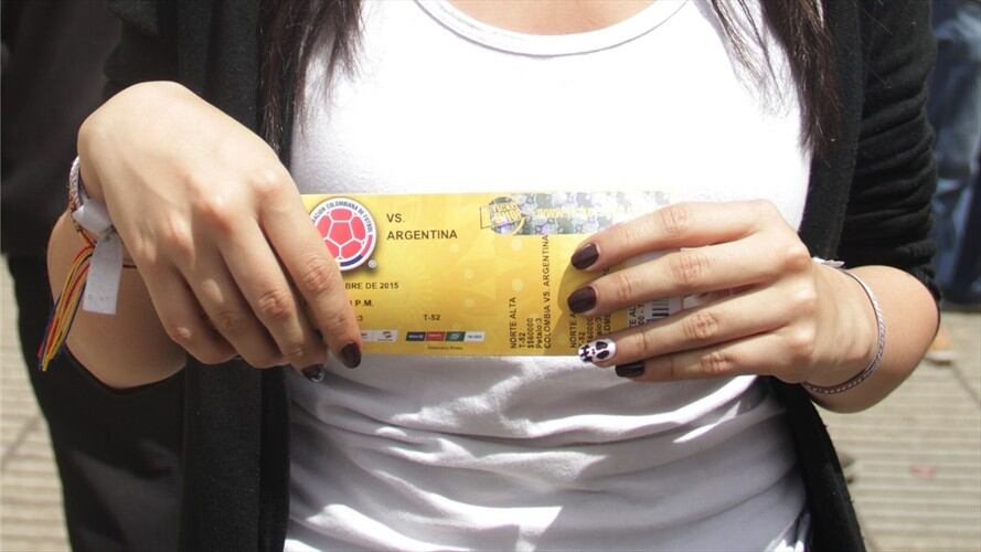 La SIC multó a la FCF con $16.000 millones por cartelización en boletas del Mundial de Rusia.. Foto: Colprensa