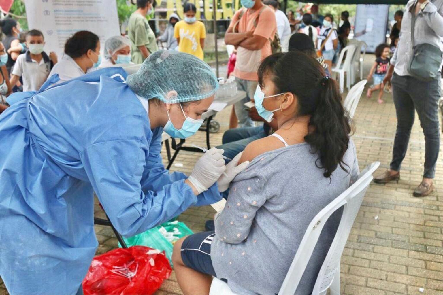 En un 33,35% habría bajado el ritmo de vacunación en Montería. Foto: prensa Alcaldía Montería.