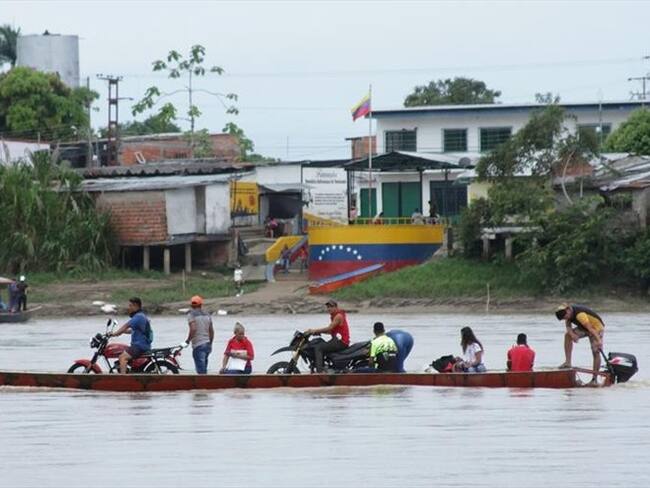 Sube a 4.000 el número de desplazados por combates entre Ejército venezolano y disidencias