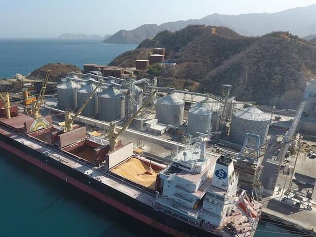 Arribó a Santa Marta buque con mayor carga a granel en la historia. Foto: Puerto de Santa Marta.