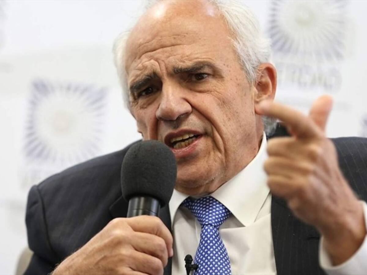 Expresidente Samper insiste en eliminación de la Vicepresidencia