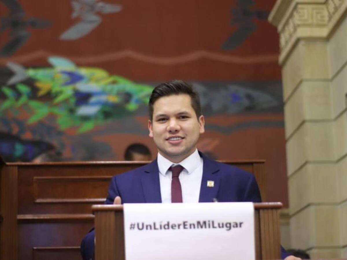 Reforma a la salud: presidente de la Cámara cita reunión de voceros de partidos