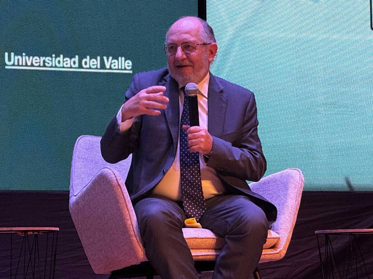 Acceso para más jóvenes: el reto que enfrenta el MinEducación