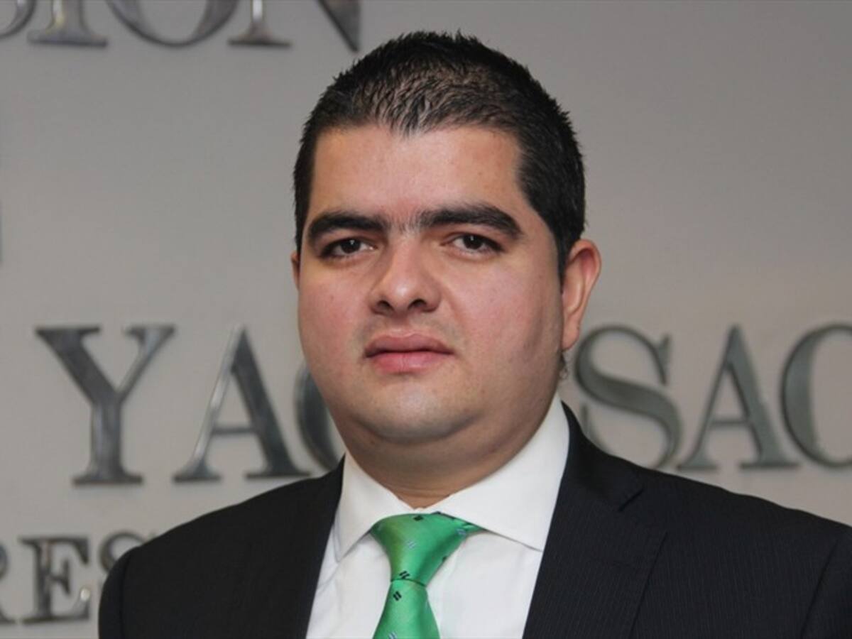 Procuraduría formulará cargos a senador Julián Bedoya por su título en pregrado