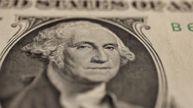 El dólar en Colombia abrió en un precio promedio de $3.712,98. Foto: Getty Images / OSAKAWAYNE STUDIOS