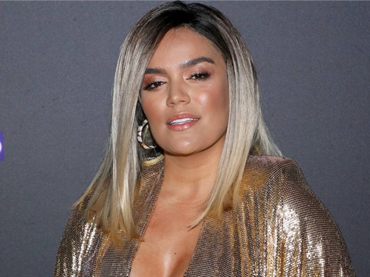 Karol G paraliza la Comuna 13 de Medellín con su visita