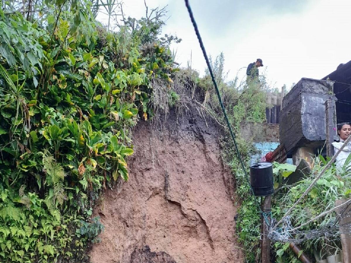 Varias viviendas resultaron inundadas tras fuertes lluvias en Anserma, Caldas