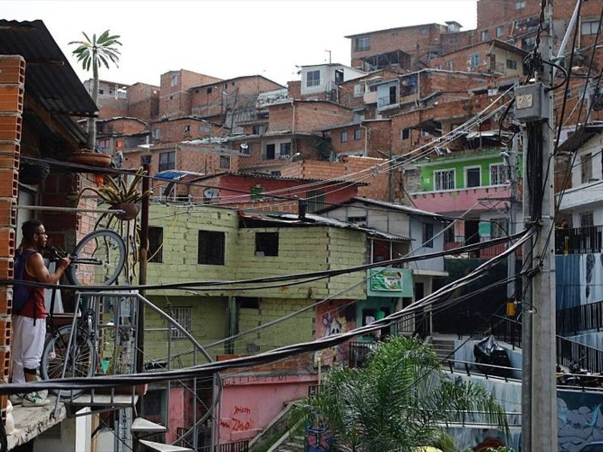 Asesinaron y prendieron fuego a un hombre en Medellín