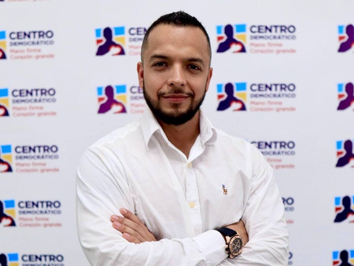 Fiscalía investiga al concejal Andrés Escobar por presunta discriminación de género